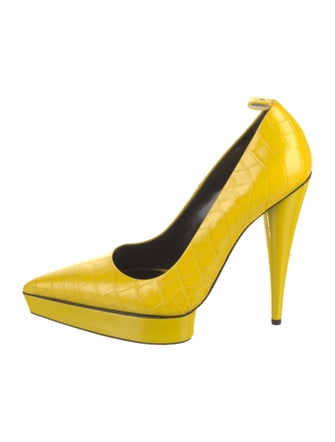 Tom Ford Embossed Leather Pumps