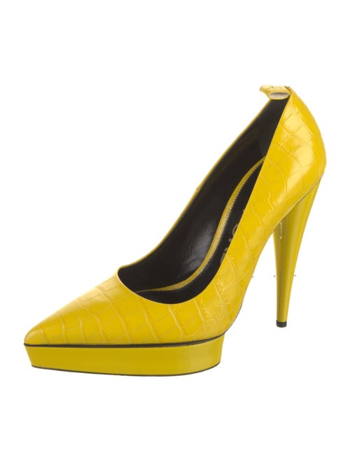 Tom Ford Embossed Leather Pumps