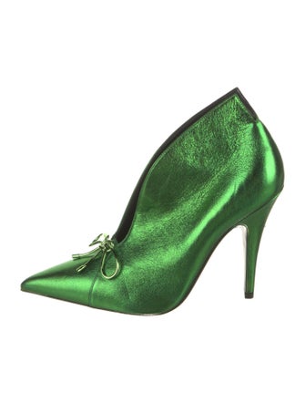 Tom Ford Leather Bow Accents Boots