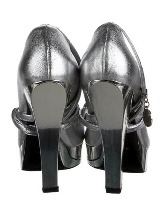 Tom Ford Leather Pumps