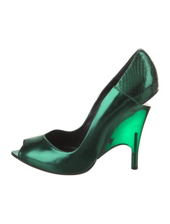 Tom Ford Leather Pumps