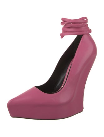 Tom Ford Leather Pumps