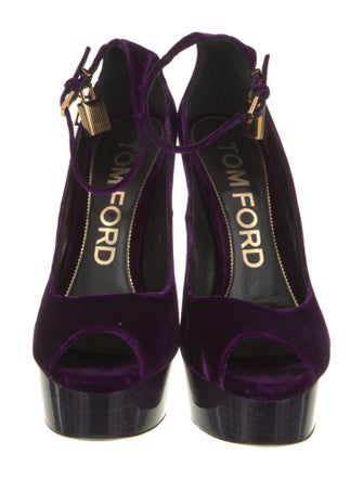 Tom Ford Velvet Pumps