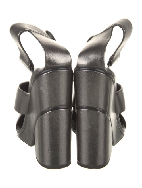 Tom Ford Leather D'Orsay Pumps