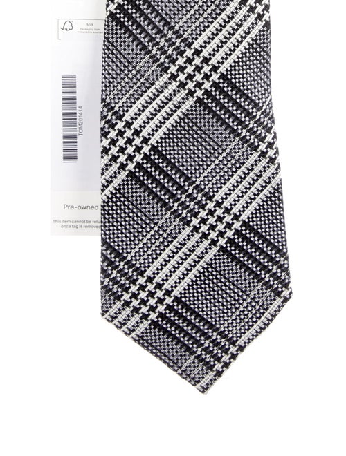 Tom Ford pattern silk tie