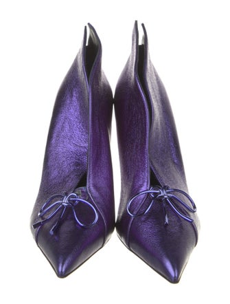 Tom Ford Leather Bow Accents Pumps