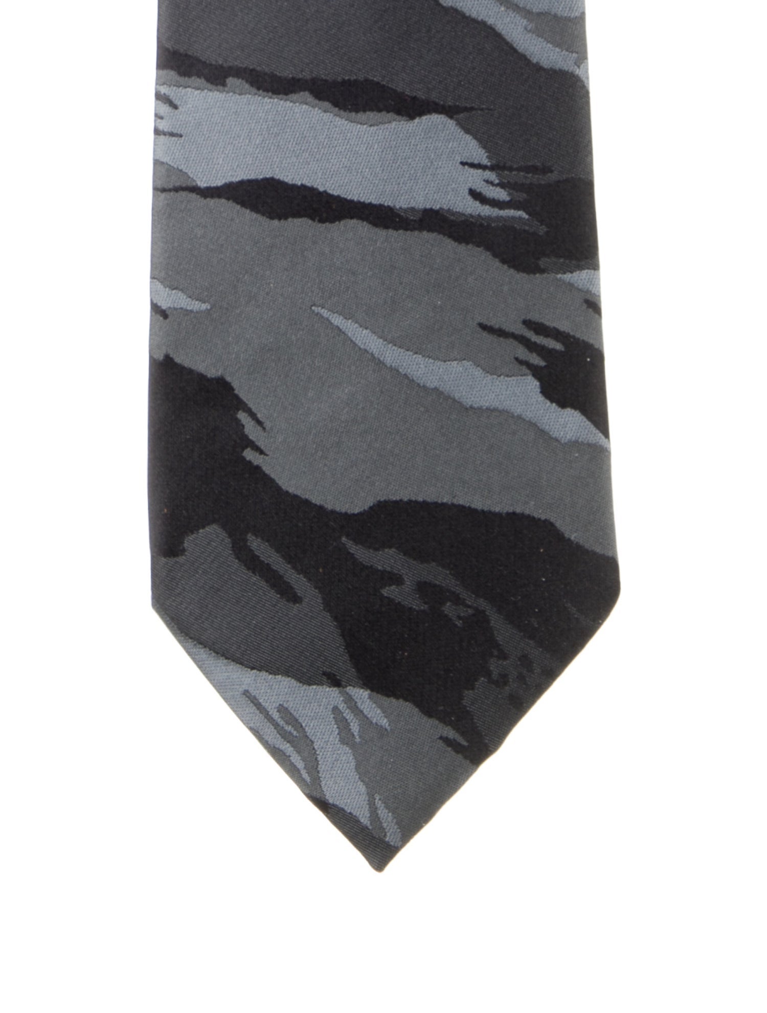 Tom Ford pattern silk tie