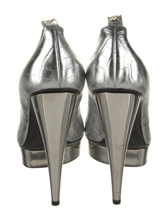 Tom Ford Embossed Leather Leather Trim Embellishment Pumps