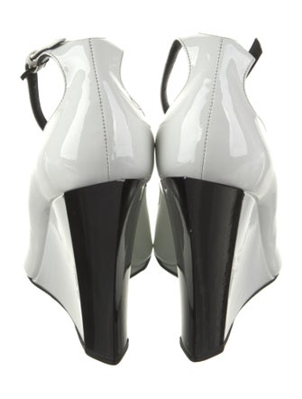 Tom Ford Patent Leather Leather Trim Embellishment Slingback Pumps