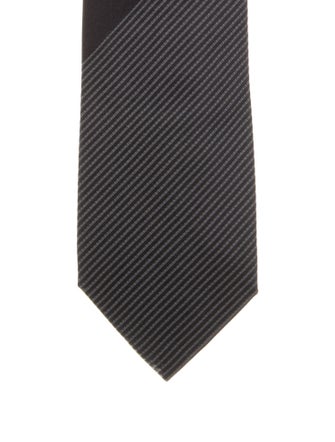 Tom Ford pattern silk tie