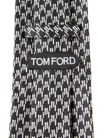 Tom Ford pattern silk tie