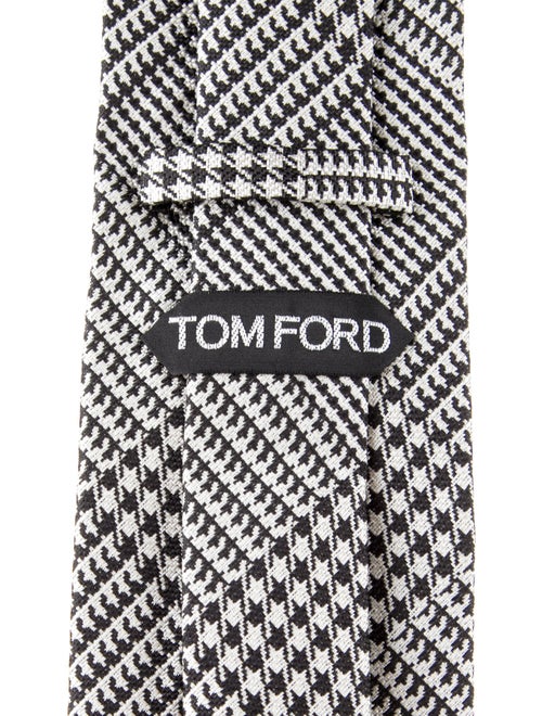 Tom Ford pattern silk tie