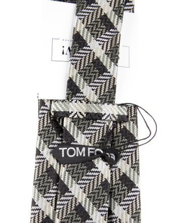 Tom Ford pattern silk tie