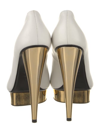 Tom Ford Leather Pumps