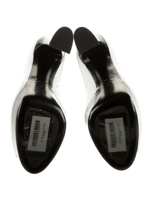 Tom Ford Patent Leather Cutout Accent Pumps