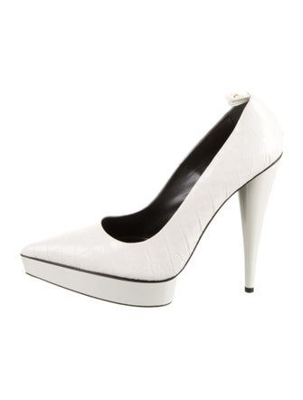 Tom Ford Embossed Leather Pumps