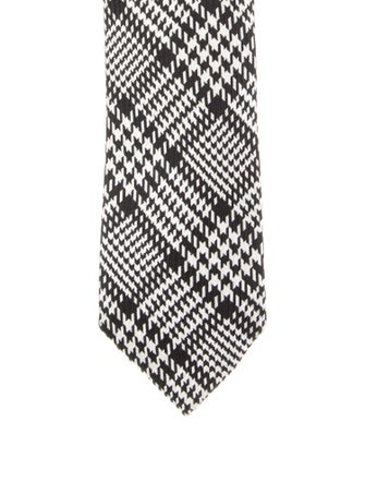Tom Ford pattern silk tie
