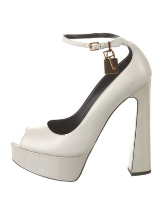 Tom Ford Leather Pumps