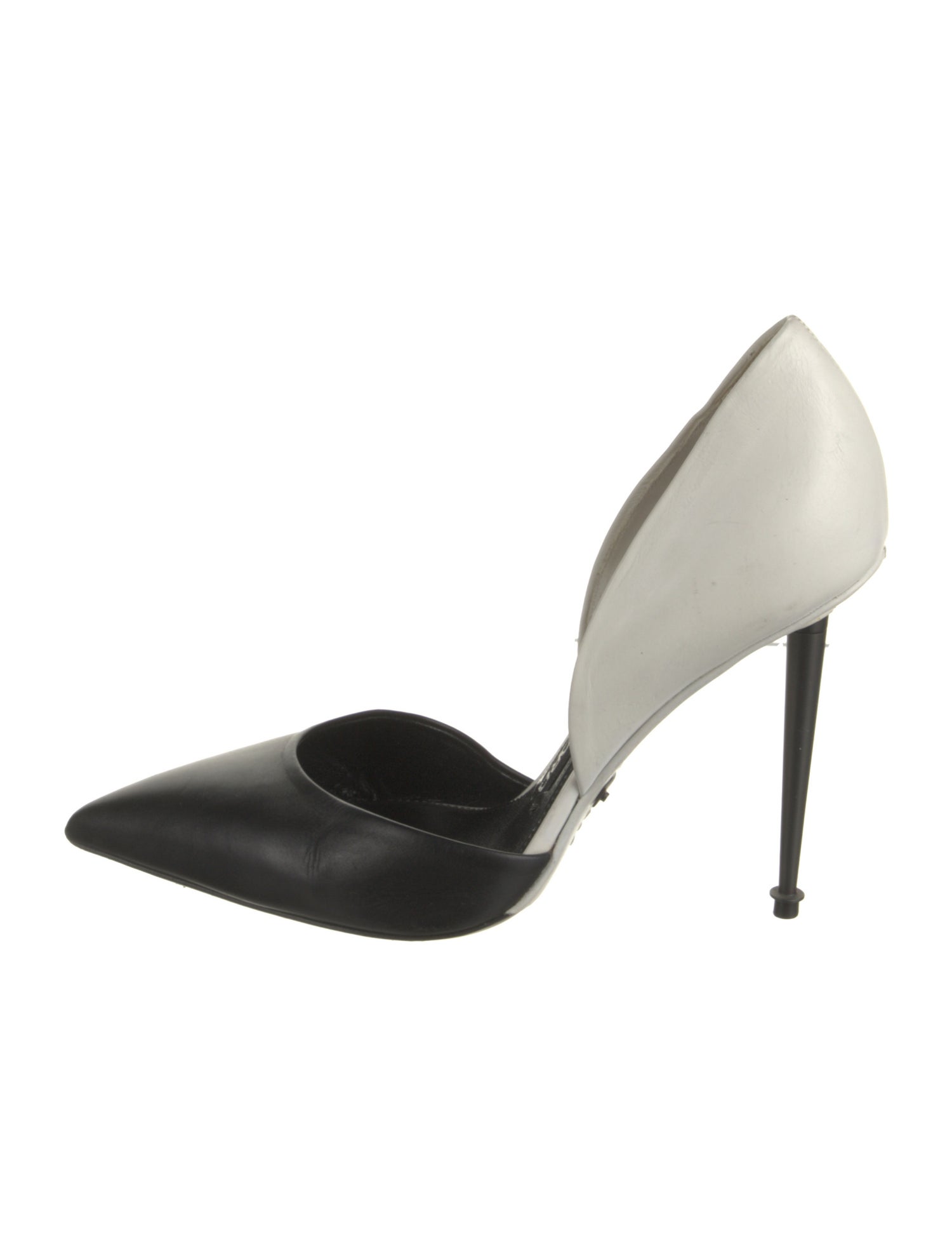 Tom Ford Leather D'Orsay Pumps
