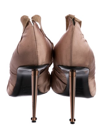 Tom Ford Satin Pumps