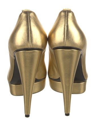 Tom Ford Leather Pumps