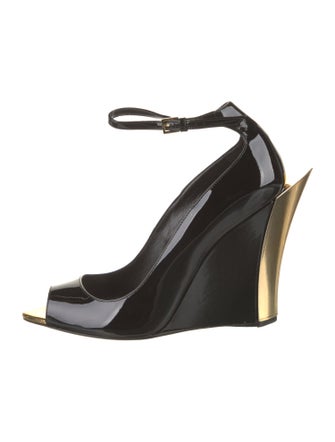 Tom Ford Patent Leather Pumps