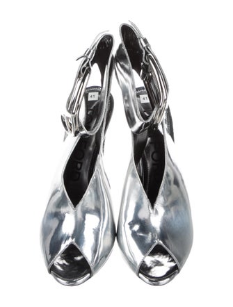 Tom Ford Patent Leather Slingback Pumps