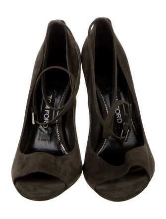 Tom Ford Suede Pumps