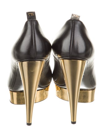 Tom Ford Leather Pumps