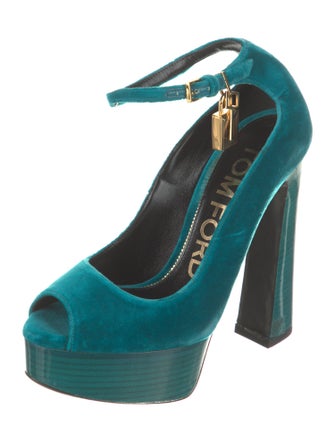 Tom Ford Velvet Pumps