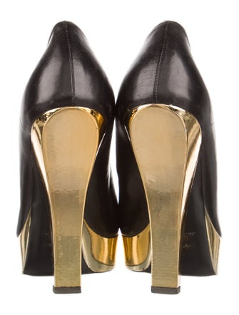 Tom Ford Leather Pumps