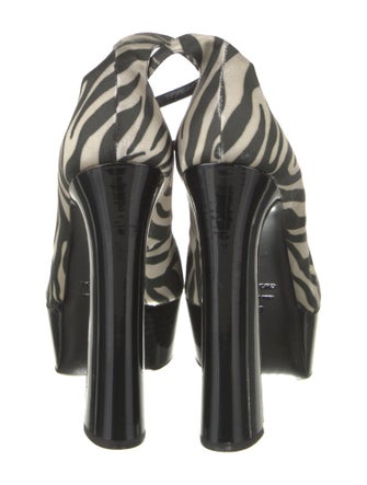 Tom Ford Satin Printed Pumps