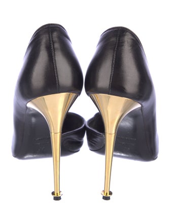 Tom Ford Leather D'Orsay Pumps
