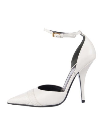 Tom Ford Leather D'Orsay Pumps