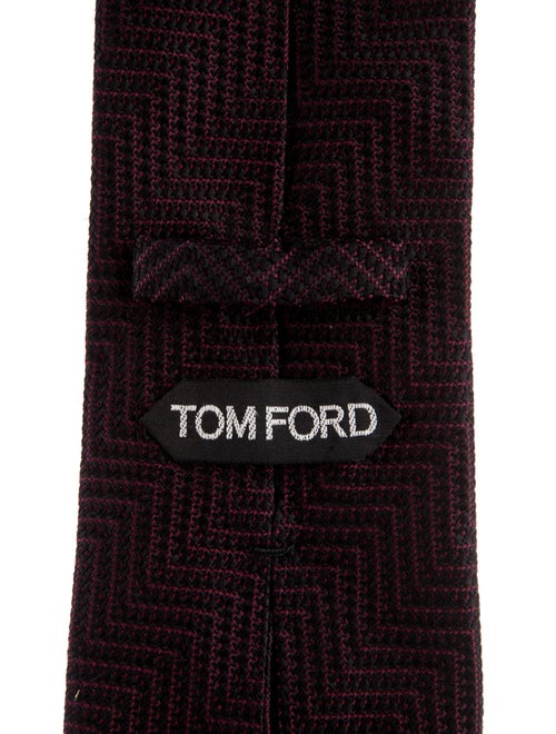 Tom Ford Silk Red Pattern Print Tie