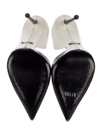 Tom Ford Leather D'Orsay Pumps