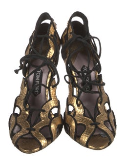 Python Patterned Pumps