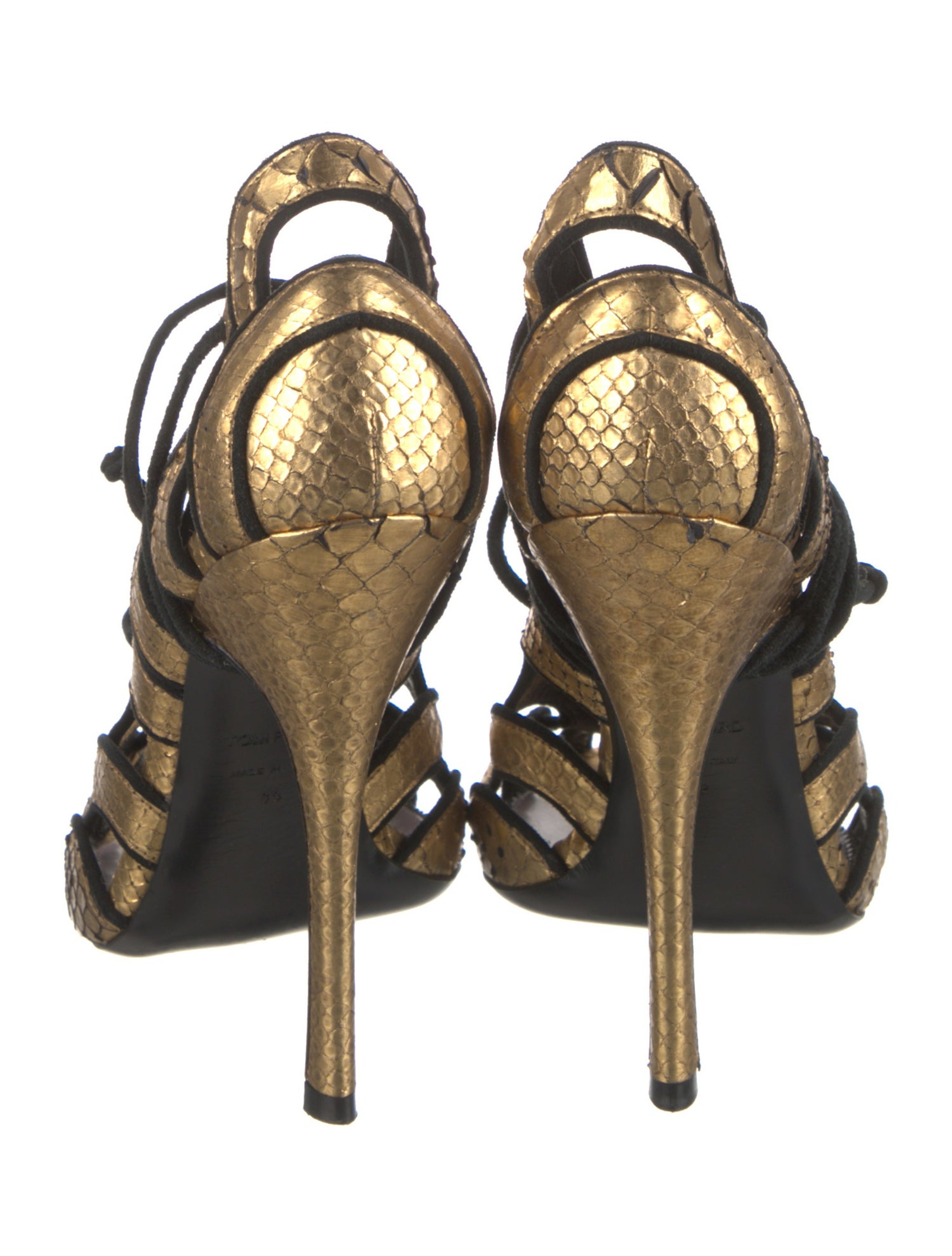 Python Patterned Pumps