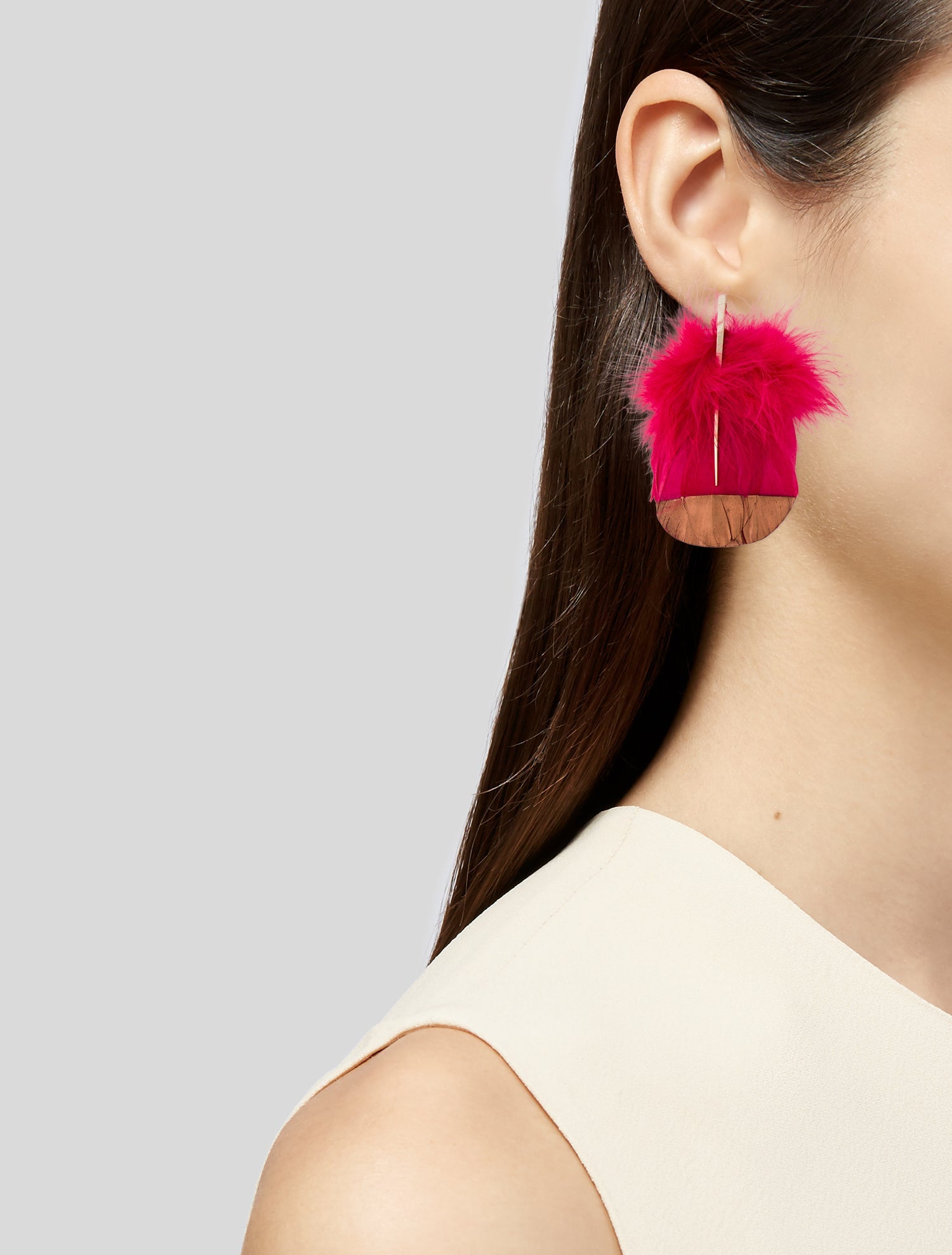 Tom Ford Feather-Detail Drop Earrings