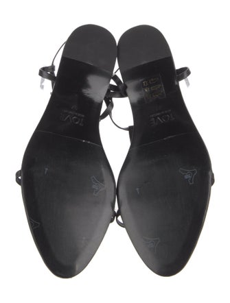 Tove Leather T-Strap Sandals