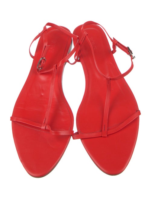 Tove Leather T-Strap Sandals