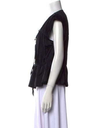 Tove V-Neck Short Sleeve Blouse