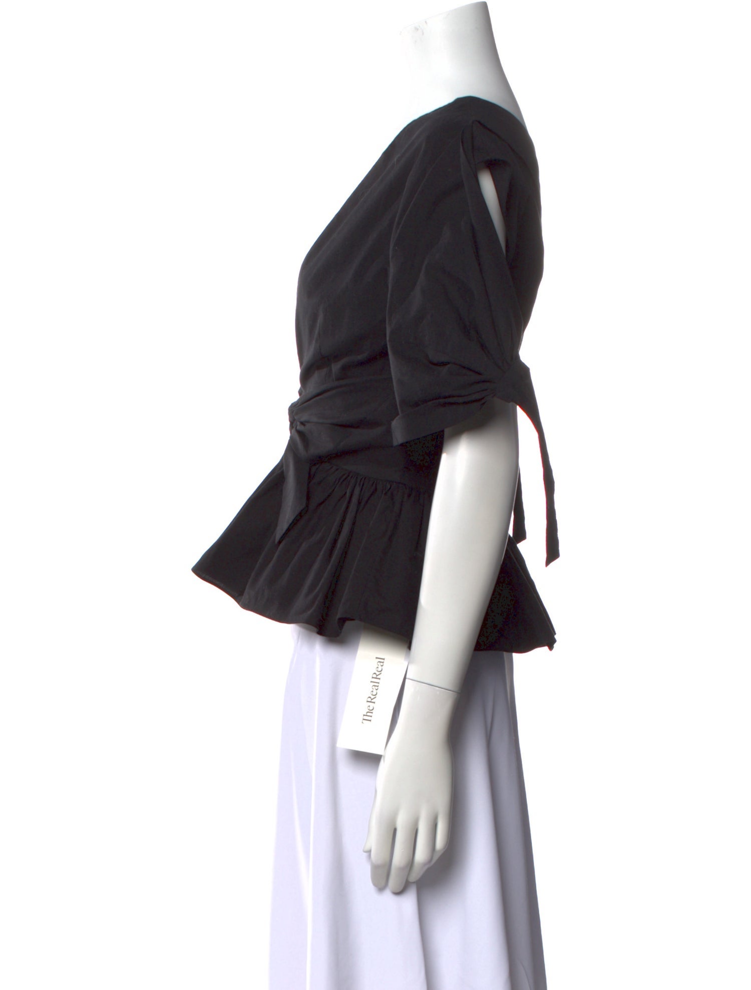 Tove V-Neck Three-Quarter Sleeve Crop Top