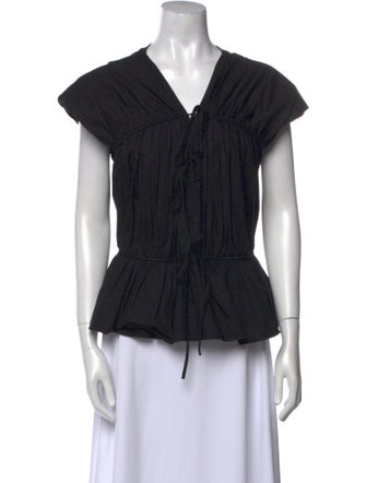 Tove V-Neck Short Sleeve Blouse