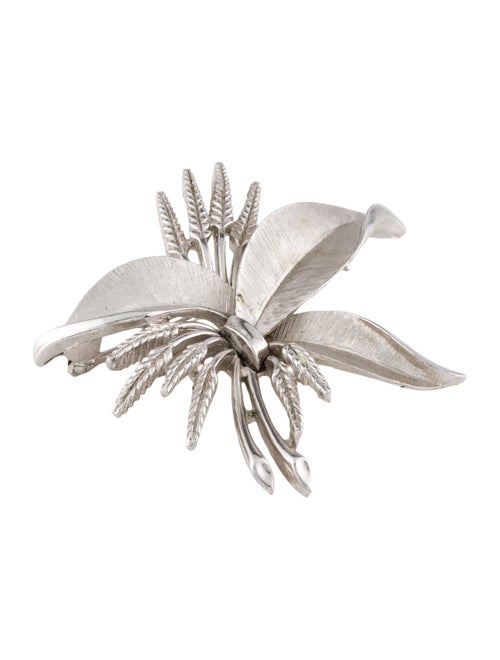 Trifari Leaf Pin Brooch