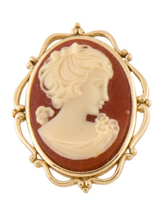 Trifari Cameo Brooch Pendant