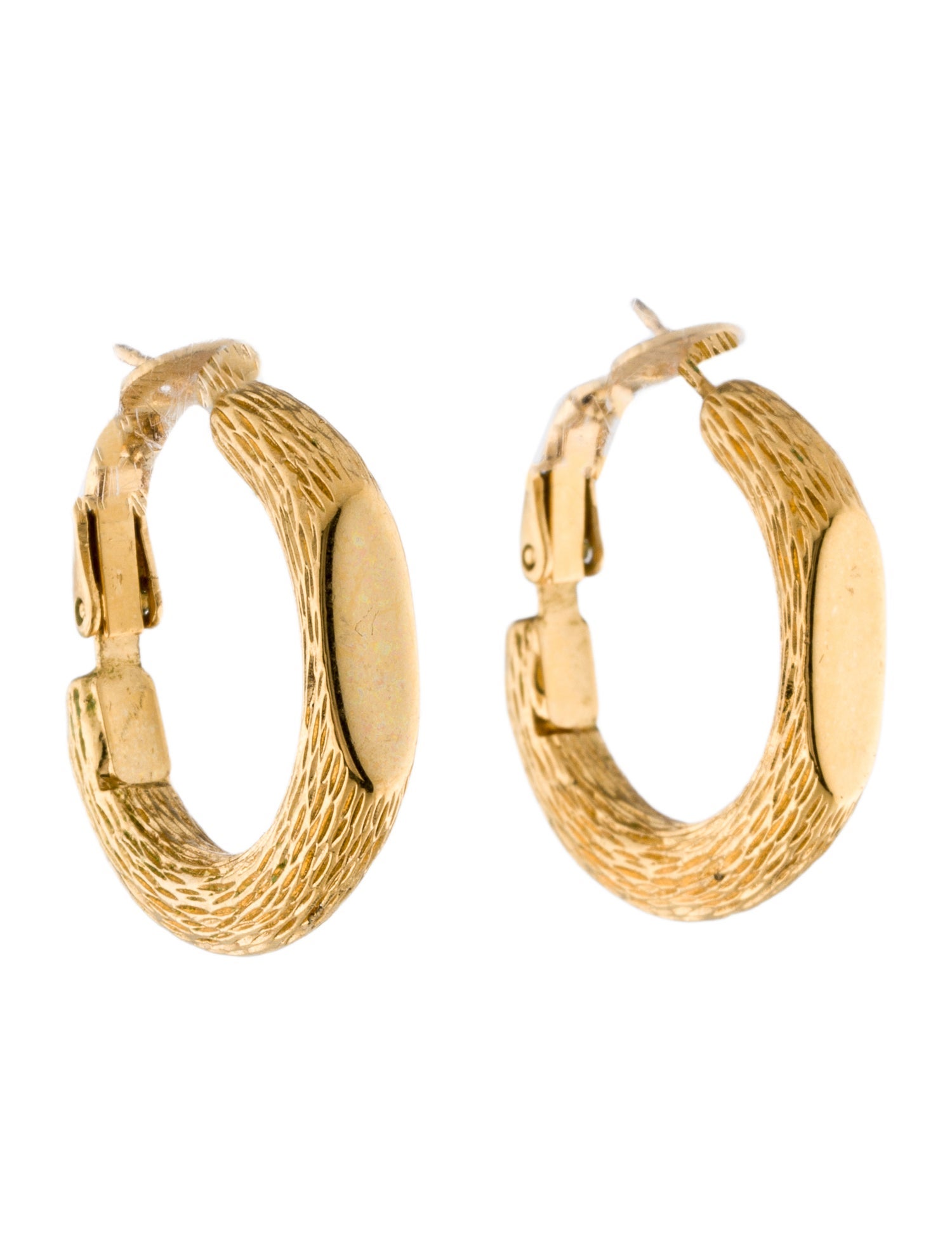 Trifari Vintage Textured Hoop Clip On Earrings
