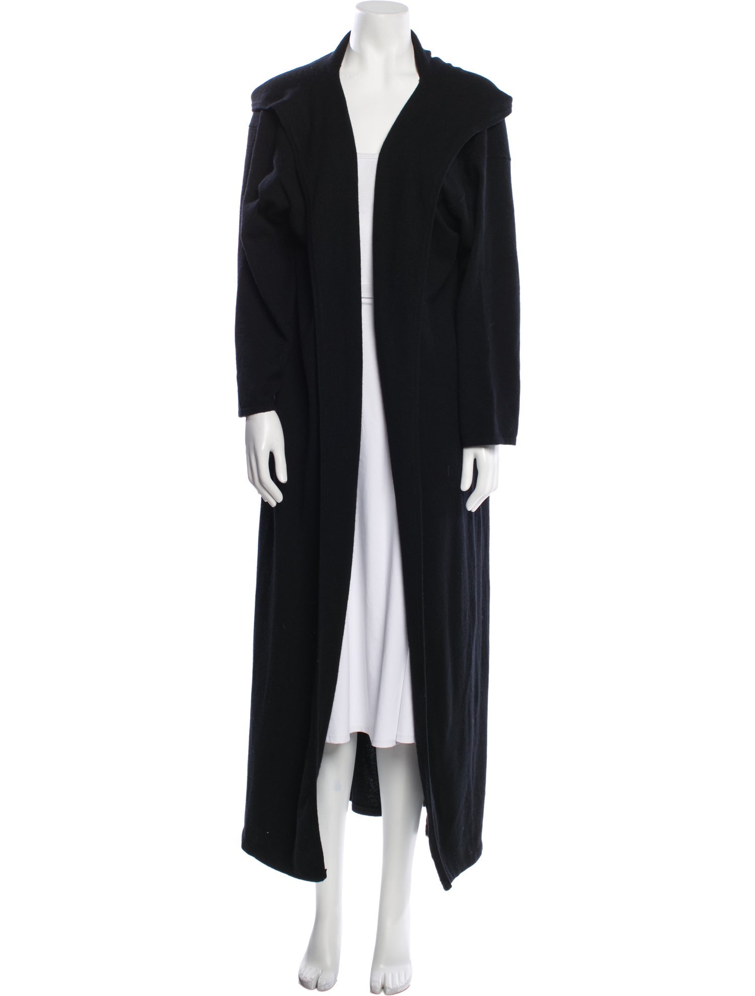 TSE Cashmere Cashmere V-Neck Sweater