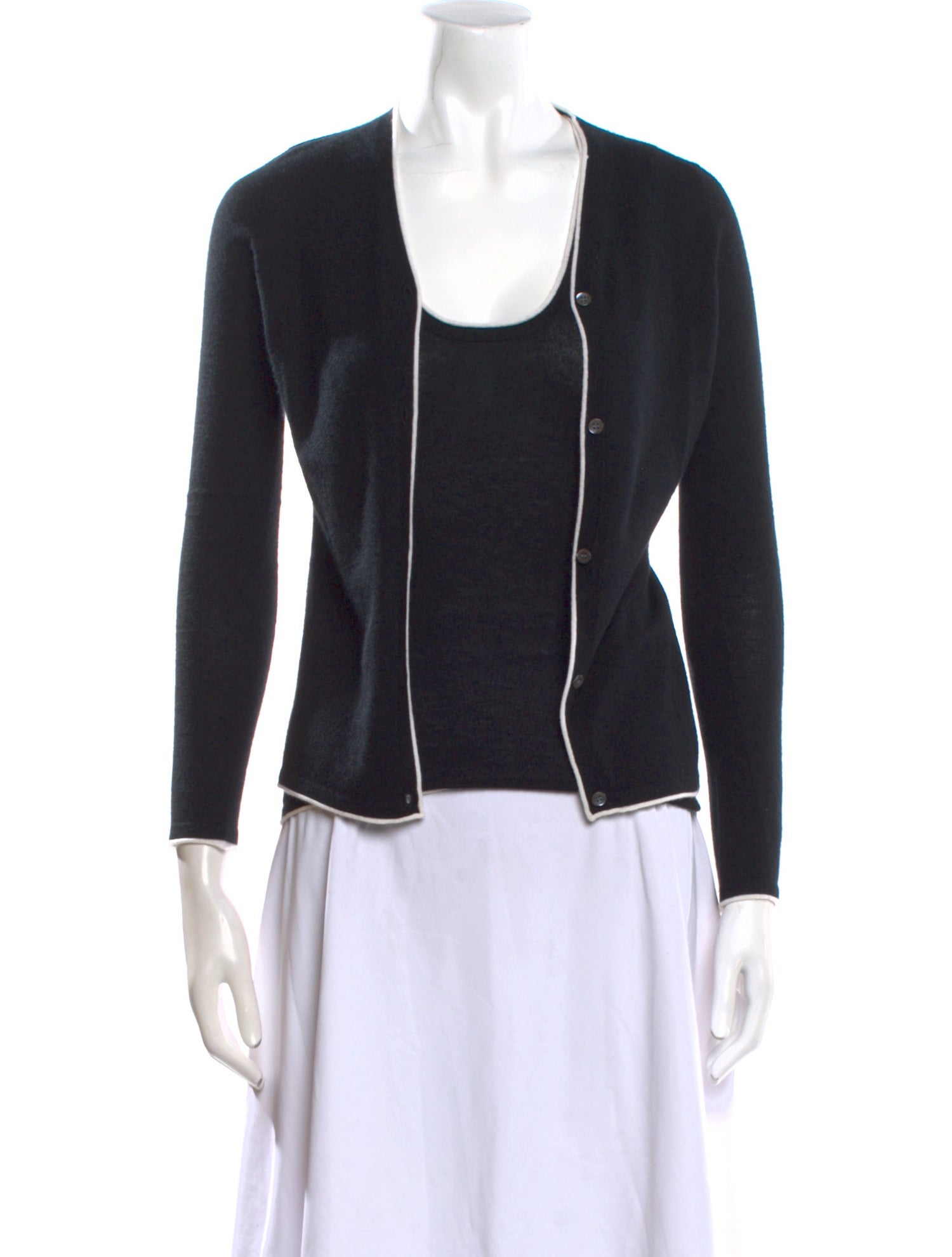 TSE Cashmere Cashmere Scoop Neck Sweater