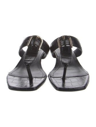 TOTEME Leather Flip Flops